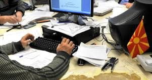 АНАЛИЗА:  Досие Јавни претпријатија – над 75% од вработените постари од 46 години, за “децениските загубари“ сеуште нема решение 
