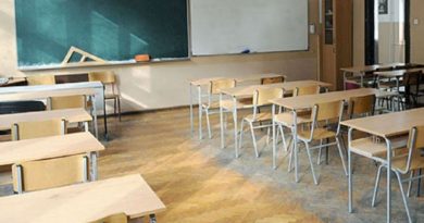 училишни клупи