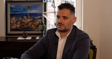 АНДРЕА СЕРАФИМОВСКИ ВО „БИЗНИС-КЛУБ“: „ПОТРЕБНИ СЕ ЕФИКАСНА ЈАВНА АДМИНИСТРАЦИЈА И ПРОМЕНА НА СИСТЕМОТ НА ЈАВНИ НАБАВКИ“