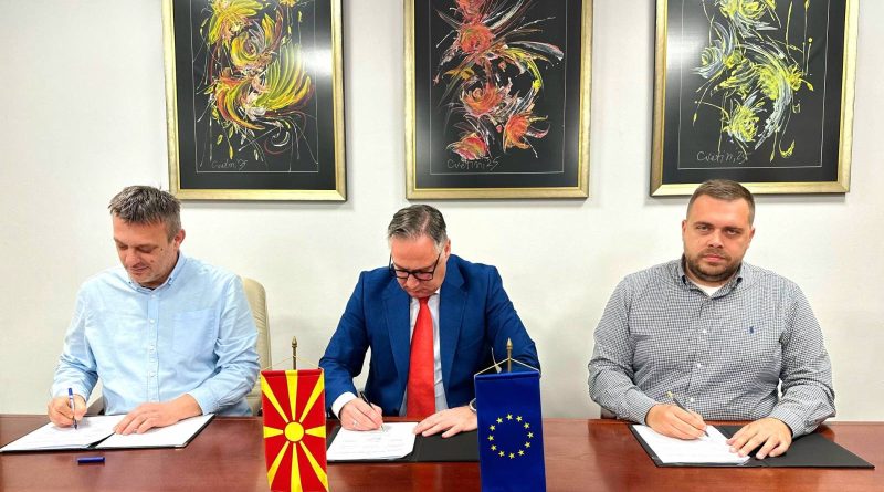 Вработените во Фондот за пензиско и инвалидско осигурување ќе добијат покачување на платите од пет проценти во наредните три години