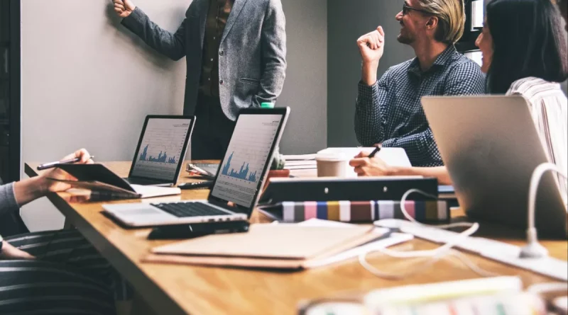 Како да влијаете на луѓето без притисок? Суптилни методи кои ги користат врвните лидери