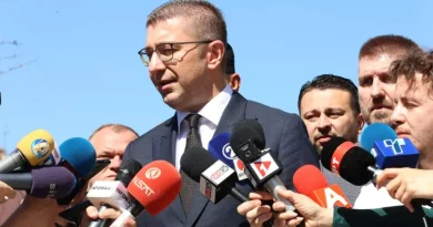 Мицкоски: Сите Колективни договори започнаа да се применуваат вклучително и линеарното зголемување и усогласување со минималната плата кај вработените во МВР