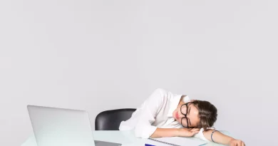 Спиете на работа? Во Јапонија би ви рекле: „Секоја чест!“