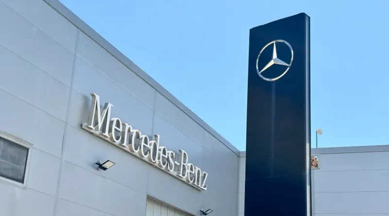 Мерцедес Бенз го распродава имотот: Германските медиуми ја пренеле шокантната вест!