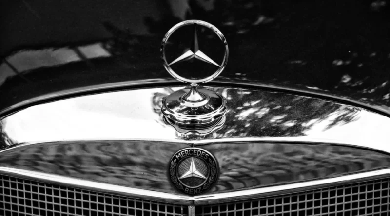 Mercedes го стега ременот: На вработените им е одложена исплатата на дополнителниот надоместок