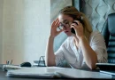 Зошто генерацијата З избегнува телефонски повици и како тоа влијае на работата?