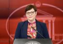 Димитриеска- Кочоска: Јавниот долг 58,9 проценти од БДП, не трошиме за плати, туку за инвестиции