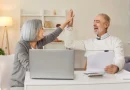 На 56 години дала отказ и започнала сопствен бизнис: Денес заработува од средување кучиња и сама си го организира работното време