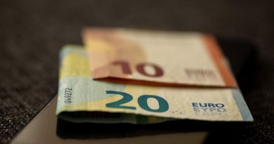 „Тивко топење“ на заштедите: Европејците губат по 294 евра на секои 10.000 евра чувани во банка