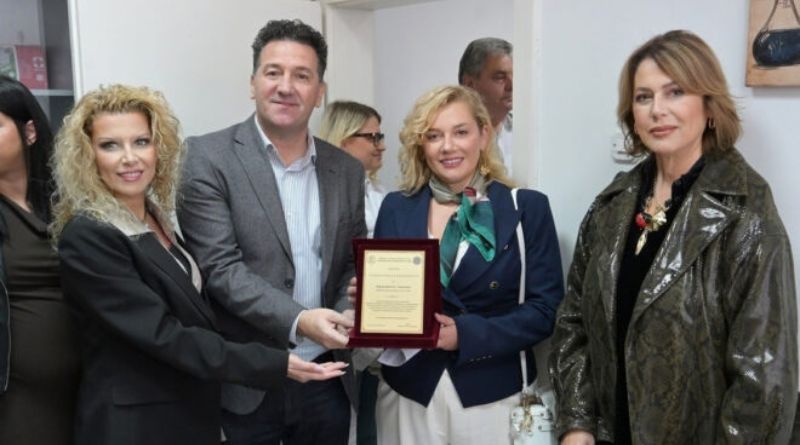 Макстил донираше инструмент за новата лабораторија на ТМФ, современа опрема за идните инженери