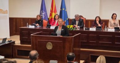 Јаневска: Ја подигнуваме инклузивноста со најмногу образовни асистенти досега, стручен кадар и асистивна технологија