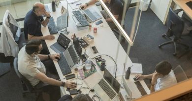Помалку вработени, поголем учинок: Како се менува пазарот на канцелариски работни места